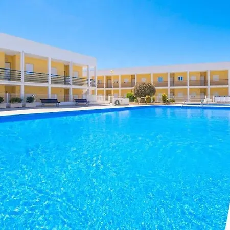 Solymar Apartment